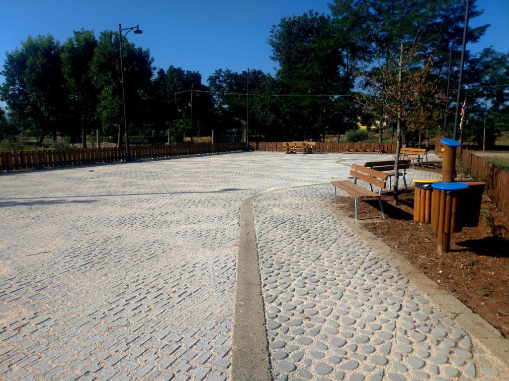 Tutto pronto per l’inaugurazione della piazzetta in contrada Filetti